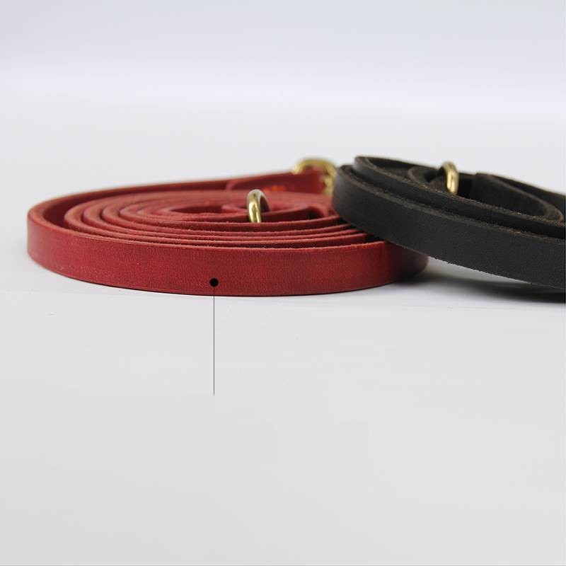 Unleash Style and Comfort with Our Cowhide Chain Elastic Competition Band for Pets